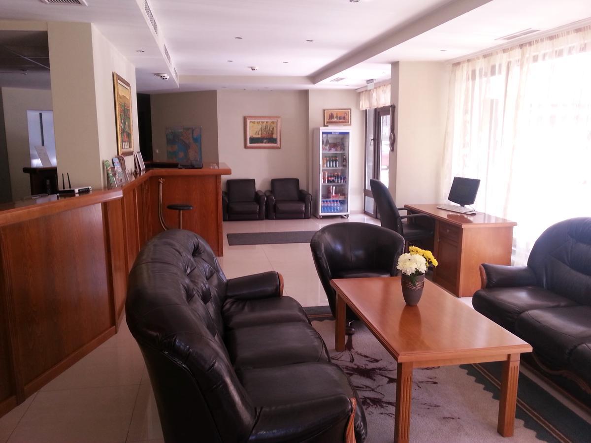 Hotel Drama Burgas ภายนอก รูปภาพ