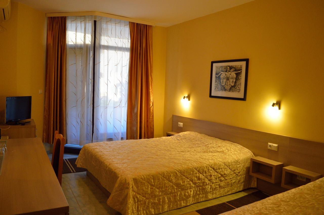 Hotel Drama Burgas ภายนอก รูปภาพ